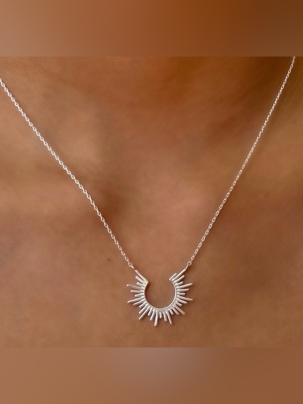 New Anthro Rays of Sunshine Sun Burst Boho Pendant Necklace ~ Golden Rays Silver - Picture 15 of 16